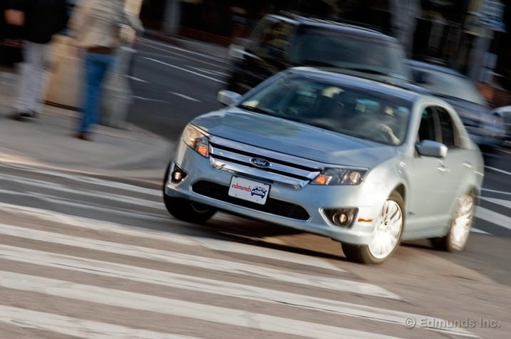 2010_ford_fusionhybrid_actf34.jpg