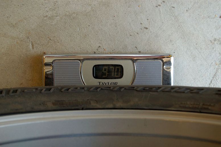 Raptor_sus_1600_tire_weight.jpg