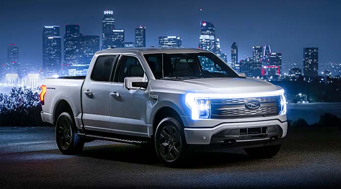 2023 Ford F-150 Lightning - Edmunds Top Rated Electric Truck