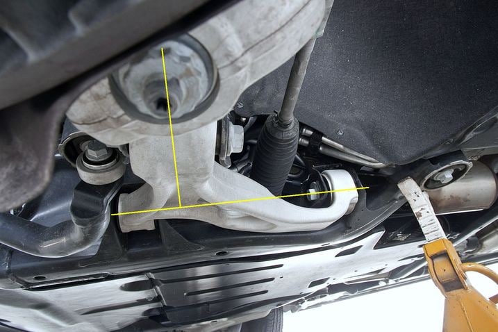 2011_cayenne_1600_porsche_sus_fr_det_larm_2_pse.jpg