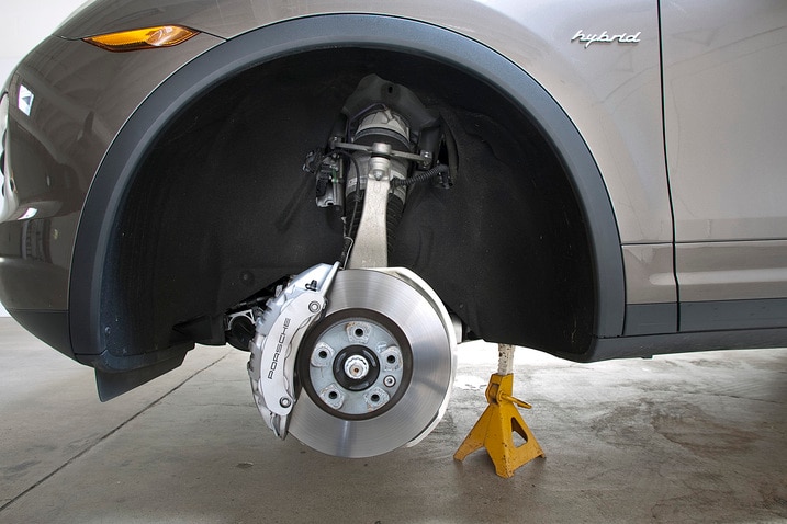 2011_cayenne_1600_porsche_sus_fr_oa_pse.jpg