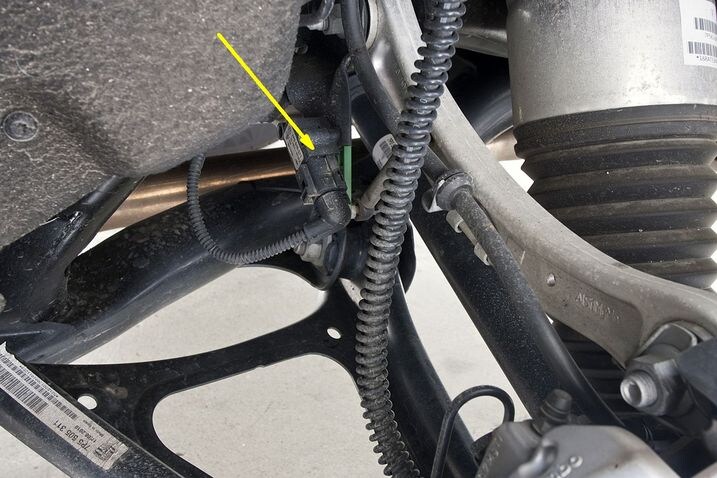 2011_cayenne_1600_porsche_sus_rr_det_sensor_pse.jpg