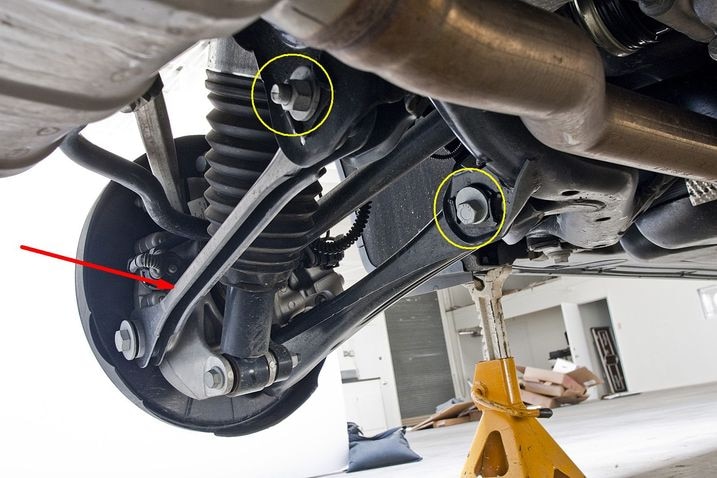 2011_cayenne_1600_porsche_sus_rr_oa_rr_low_inside_pse.jpg