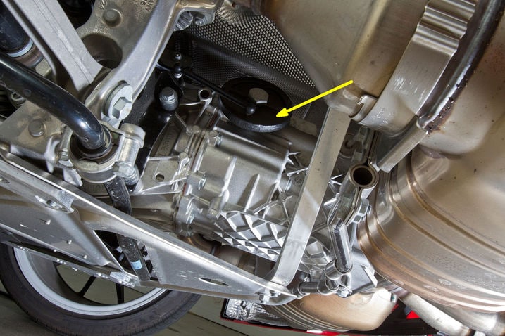 2012_Porsche_Cayman_R_sus_rr_det_shift_damper_a.jpg