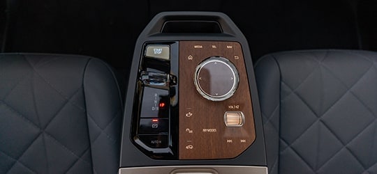 The 100% Electric BMW iX.-2